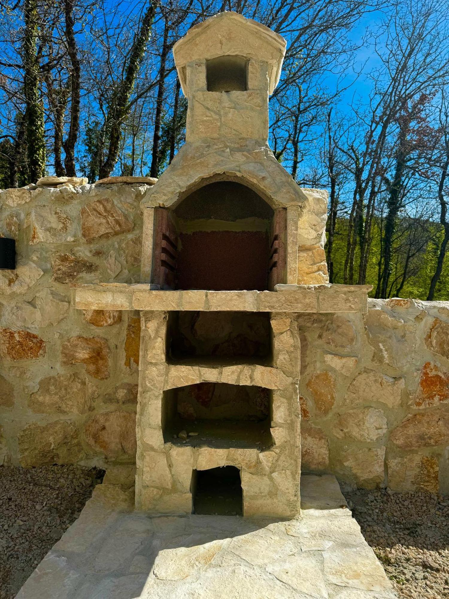 Luxury Villa Andrea Vrzika In Forest Near The Sea Zagvozd ภายนอก รูปภาพ