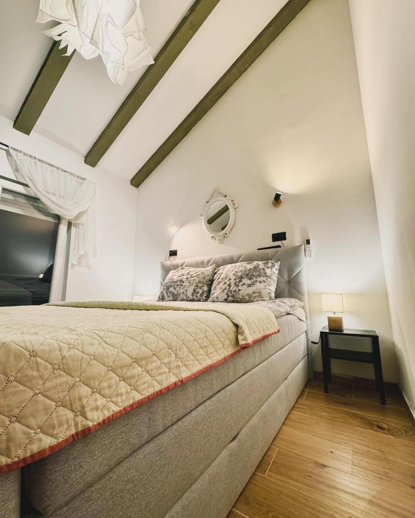 Luxury Villa Andrea Vrzika In Forest Near The Sea Zagvozd ภายนอก รูปภาพ